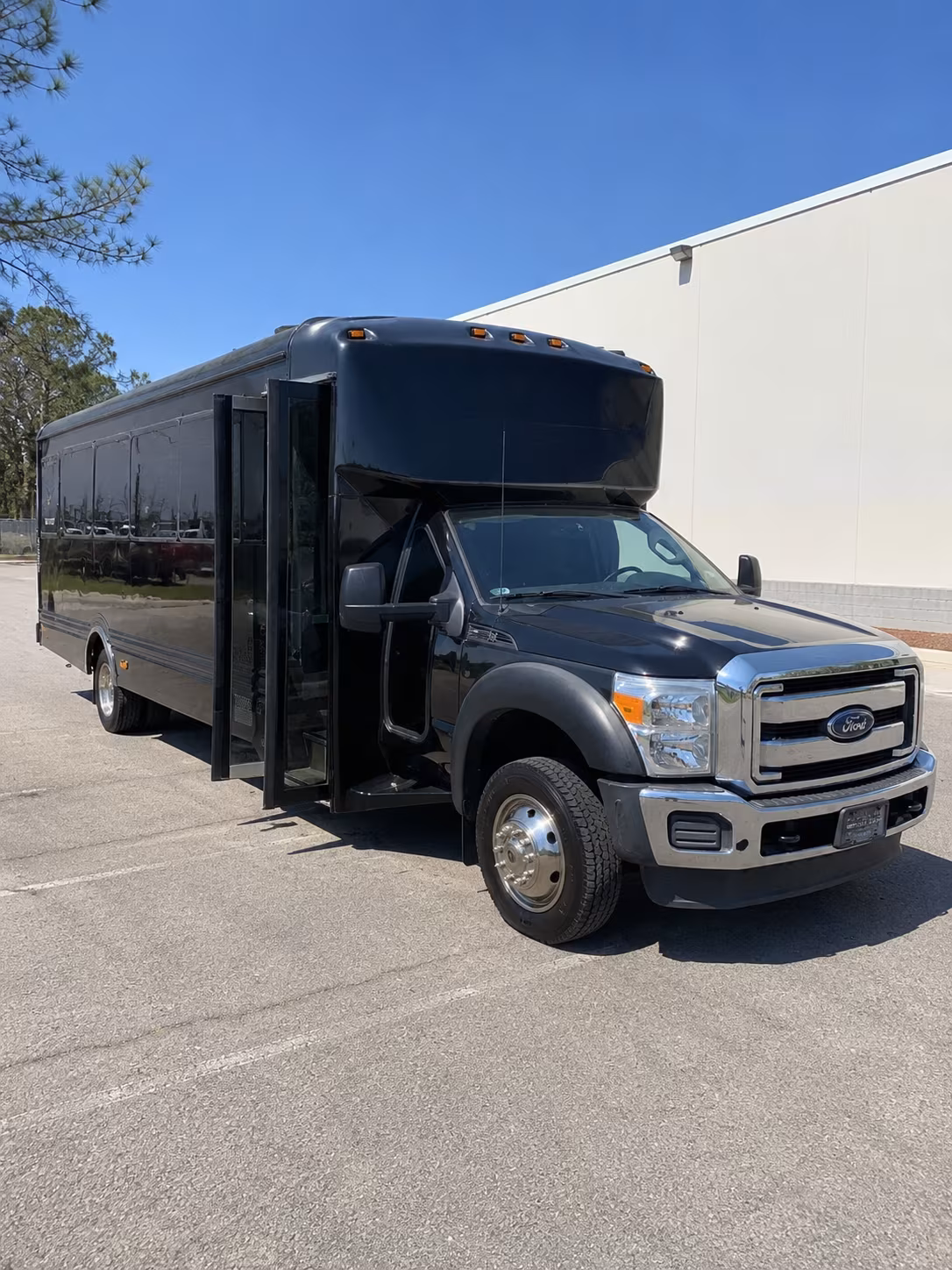 Bellflower Homecoming & Prom Party Bus Rentals