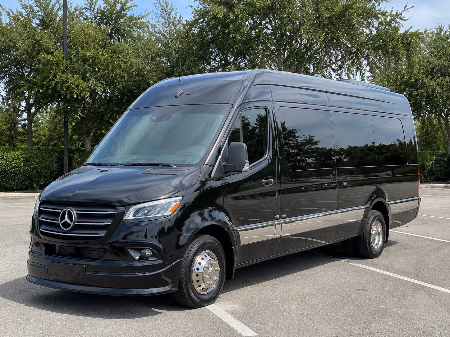 Lakewood Airport Shuttle & Transportation party bus exterior